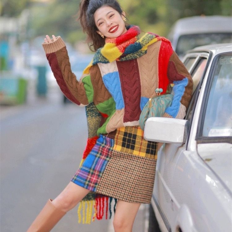 Pull en tricot épais pour femmes avec motif patchwork coloré Chic & Stil