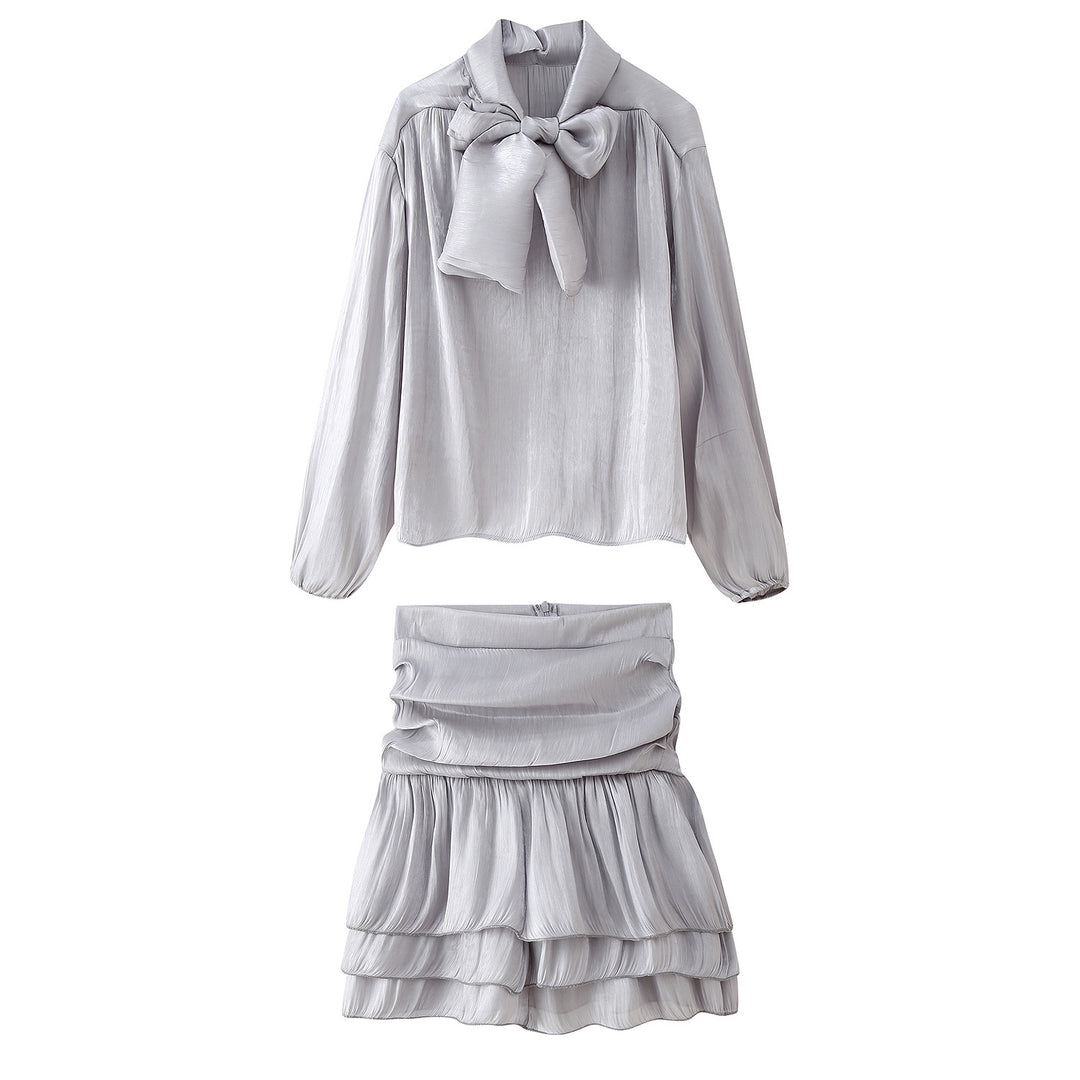 Women's set composed of an elegant blouse with bow detail and voluminous skirt Lune London