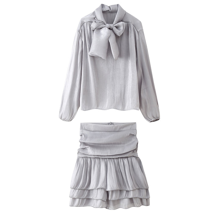 Women's set composed of an elegant blouse with bow detail and voluminous skirt Lune London