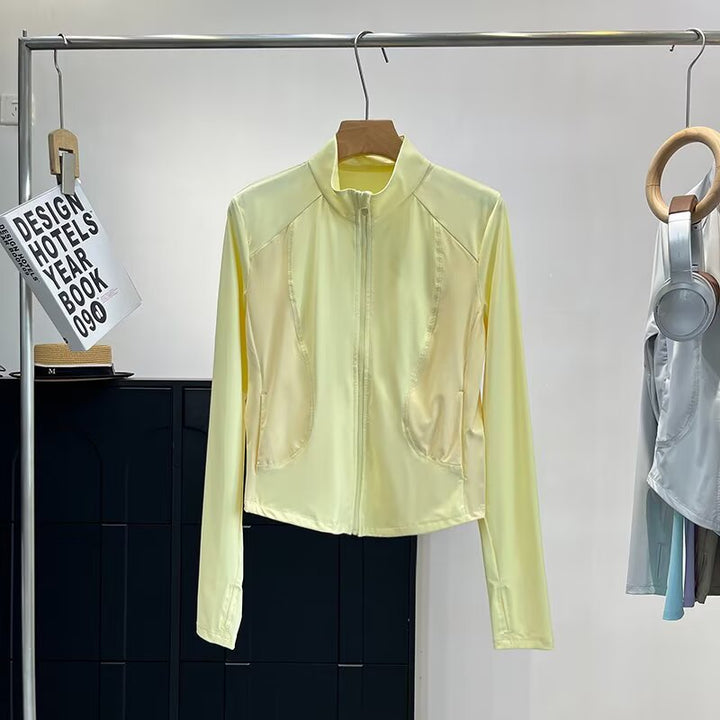 Veste fonctionnelle sportive pour femmes avec col haut Chic & Stil