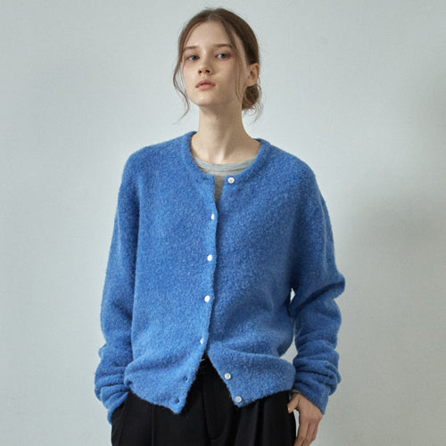 Ladies cozy knit cardigan with button closure and oversized fit Lune London