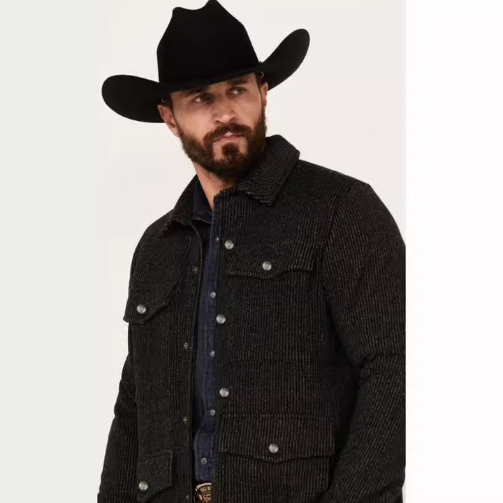 Robust cotton jacket for men with a rustic look featuring practical flap pockets Lune London
