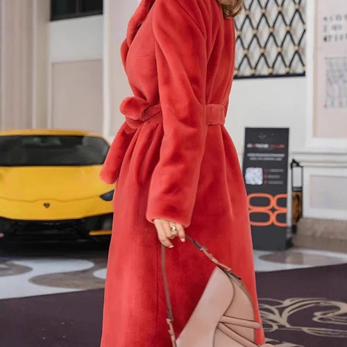 Elegant fleece jacket for women with a modern cut and generous pockets Lune London
