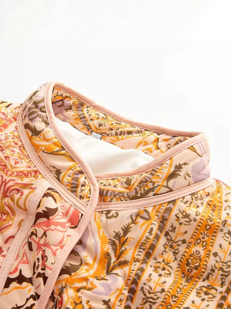 Ladies down jacket with floral patterns and practical pockets Lune London