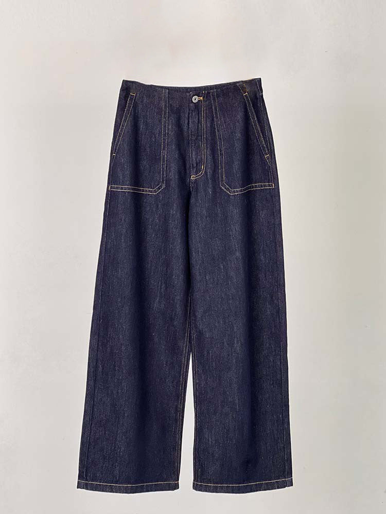 Jean féminin à la mode avec une coupe large et une taille haute Chic & Stil