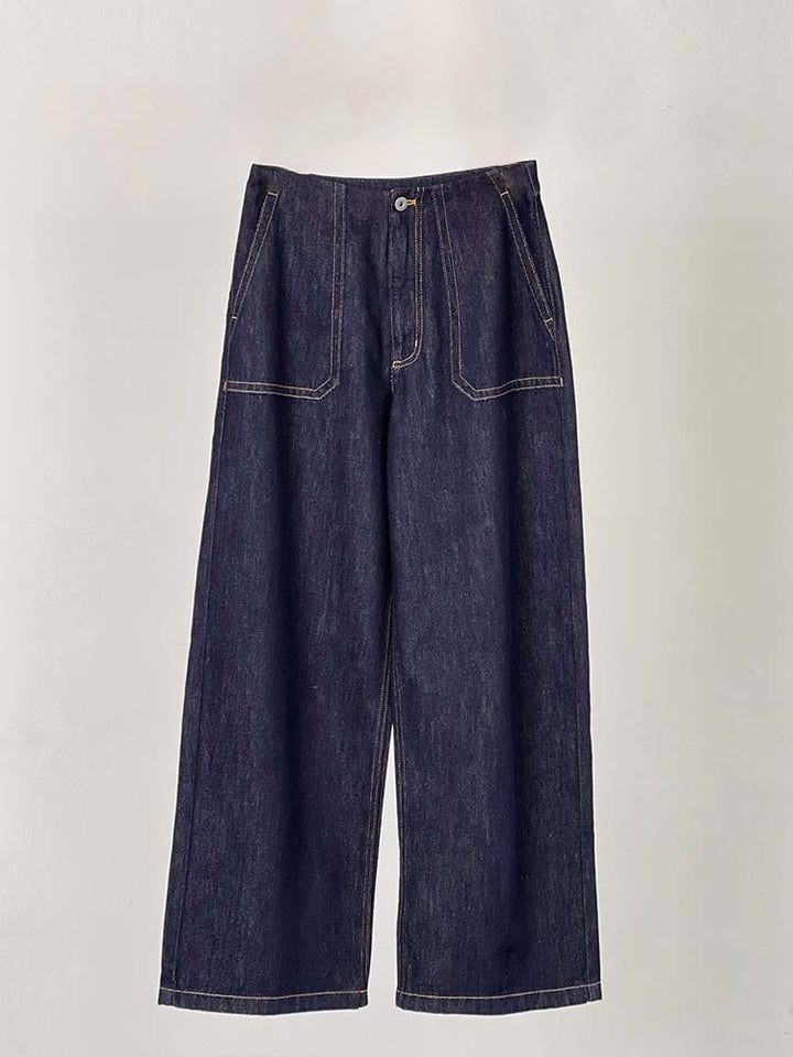 Jean féminin à la mode avec une coupe large et une taille haute Chic & Stil