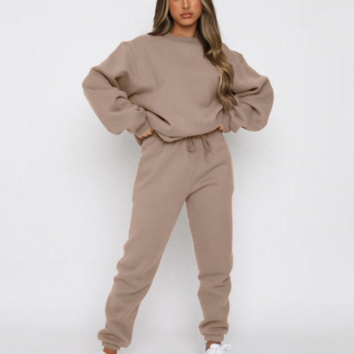 Women's comfortable feel-good jogging suit with relaxed fit and elastic waistband Chic & Stil