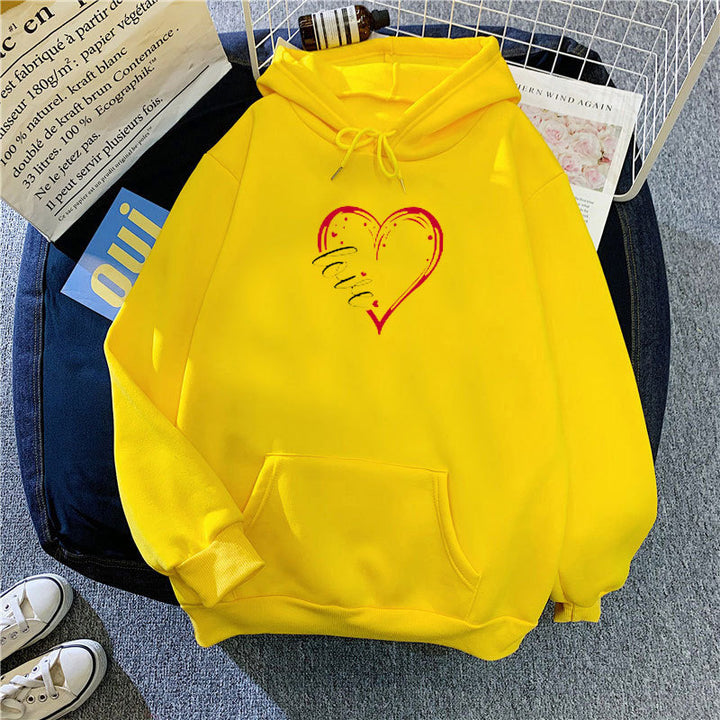 Women's Hoodie with Romantic Heart Design Chic & Stil