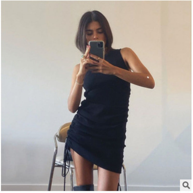 Robe portefeuille pour femme avec des détails modernes en volants et une coupe ajustée Chic & Stil