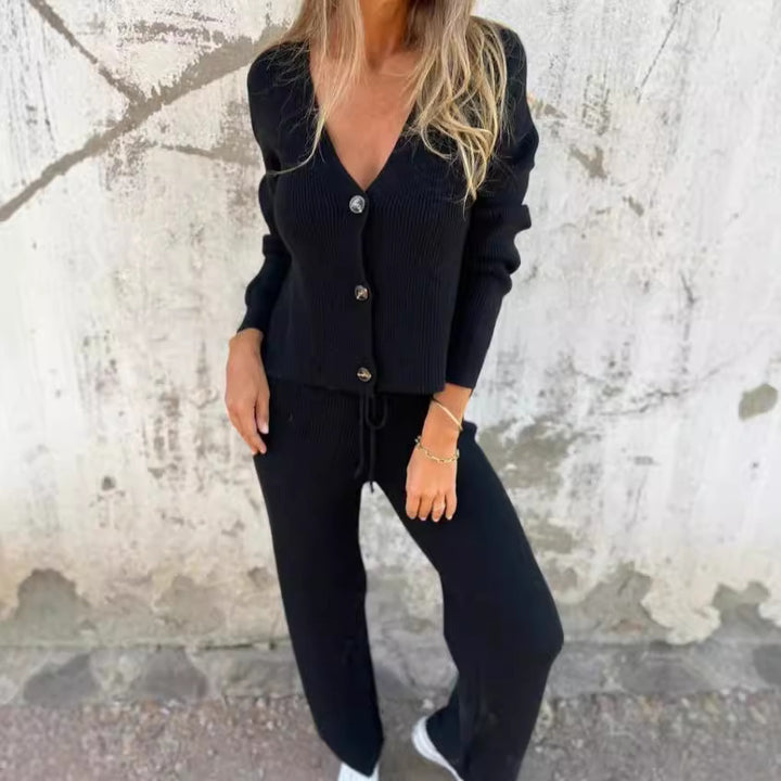 Knit set for women with V-neck and button details Lune London