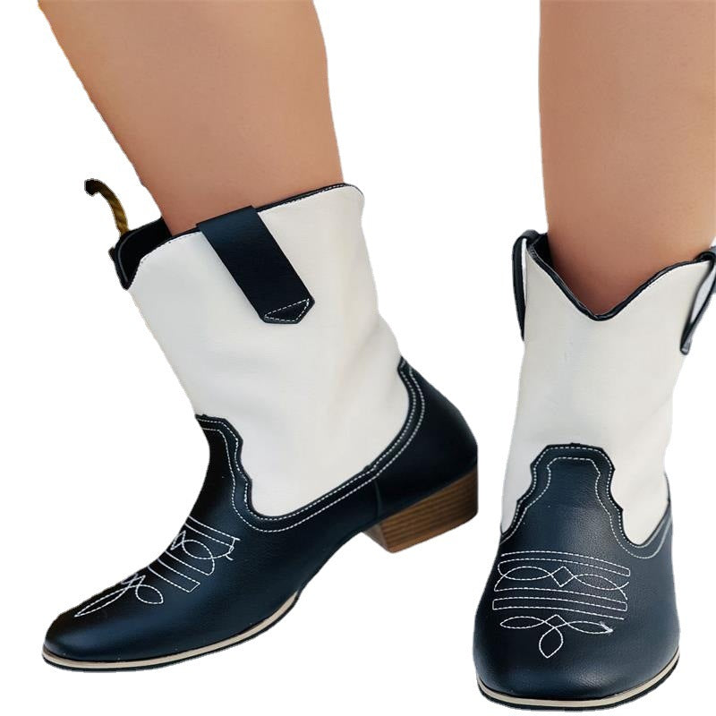 Women's cowboy boots with rich detail embroidery and a chic trendy cut.