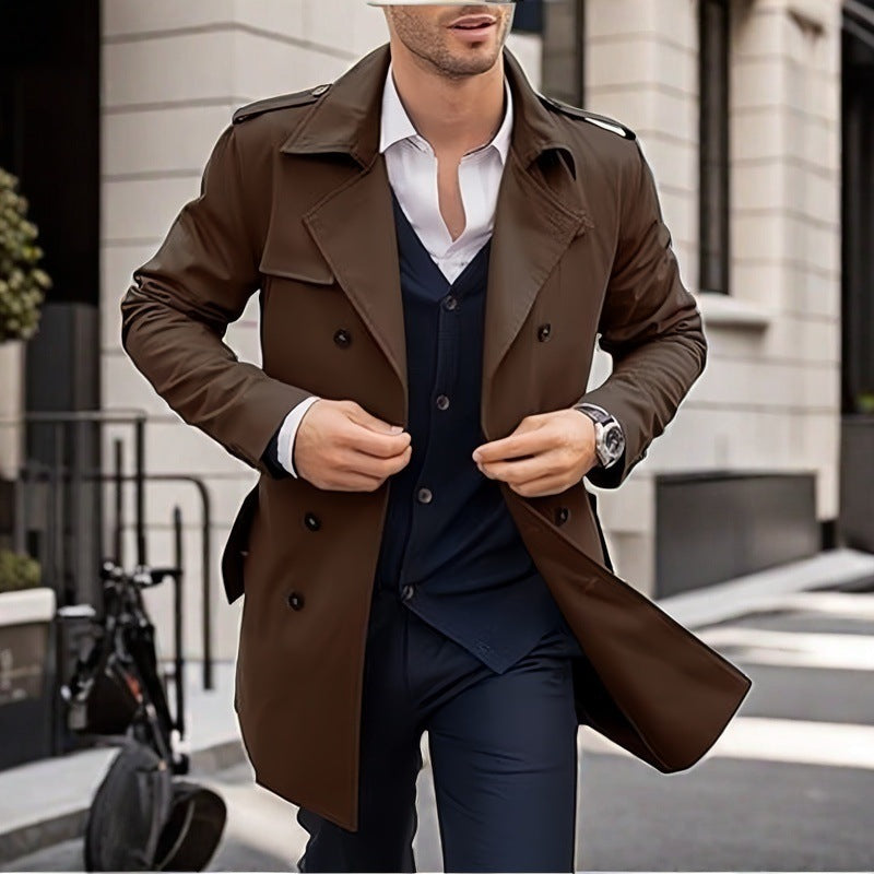 Double-breasted trench coat for men with practical pockets Lune London