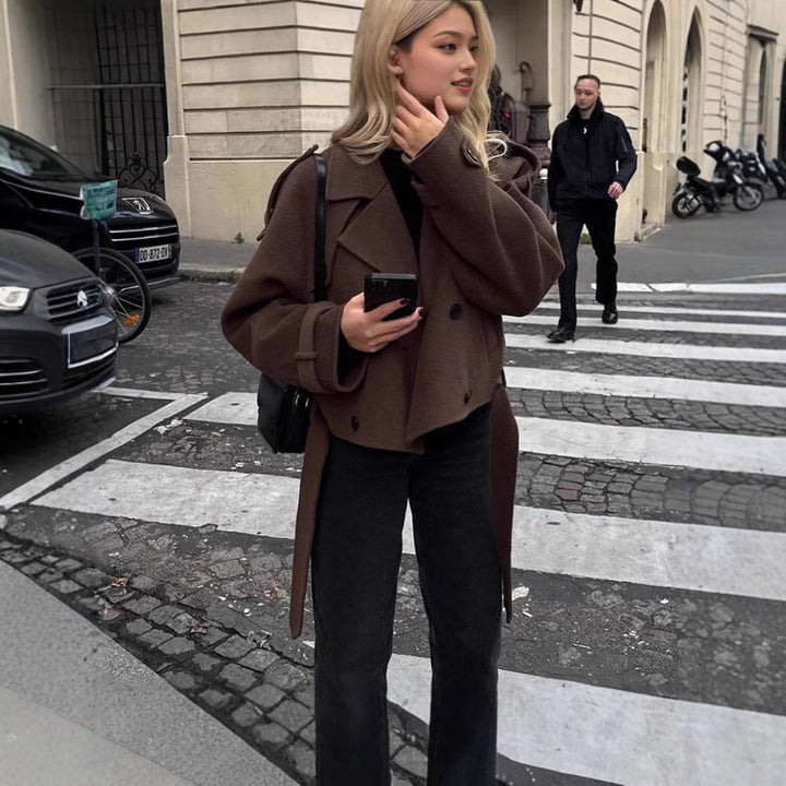 Fashionable oversized wool jacket for women with double-breasted buttons Lune London