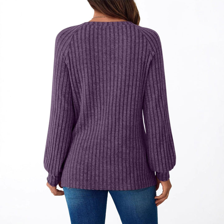 Knitted sweater for women with decorative buttons and fine ribbed structure Lune London