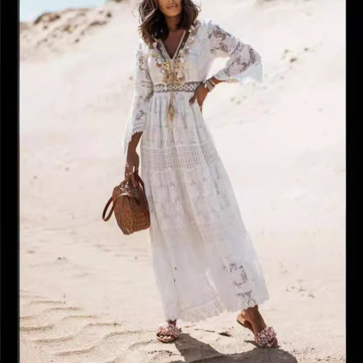 Elegant boho beach dress for ladies with lace accents and a loose fit Lune London