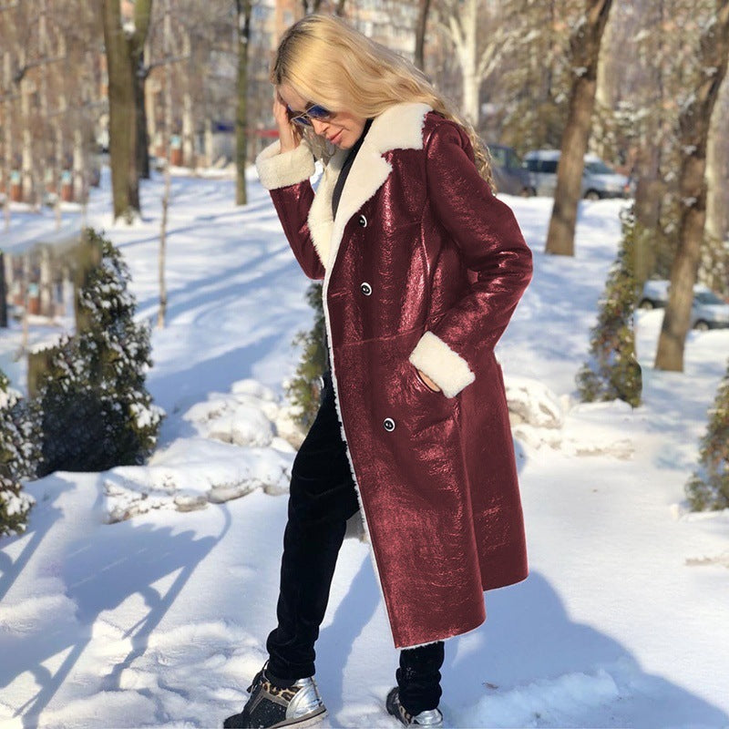 Elegant long coat for women with high-quality lamb collar and double row of buttons Lune London
