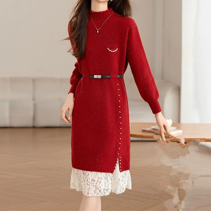 Robe en tricot pour femmes avec un élégant détail en dentelle et une ceinture à la taille Chic & Stil