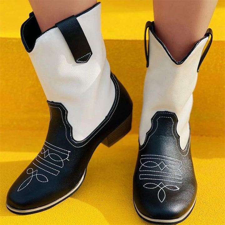 Women's cowboy boots with rich detail embroidery and a chic trendy cut.