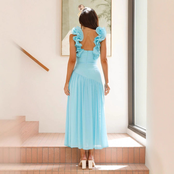 Fluid maxi dress for women with voluminous ruffles and V-neck Chic & Stil