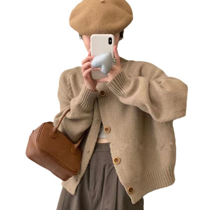 Cardigan décontracté pour femmes avec boutons contrastés et coupe décontractée Chic & Stil