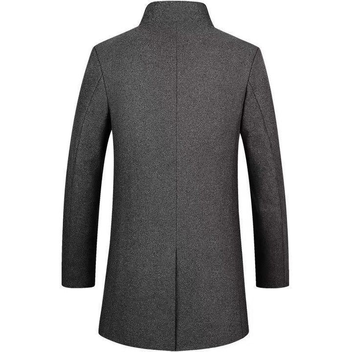 Elegant wool coat for men with a modern fit and classic details Lune London