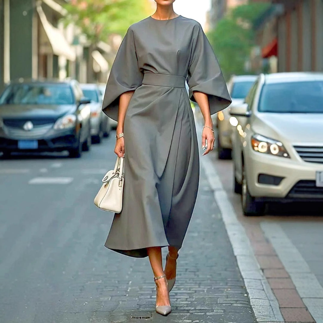 Maxi dress for women with voluminous sleeves and a stylish belt Lune London