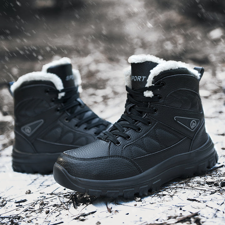 Women’s winter boots padded with non-slip sole and insulating inner lining Lune London