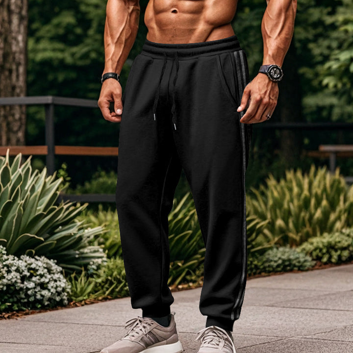 Casual sports pants for men with elastic waist and side zip pockets Lune London