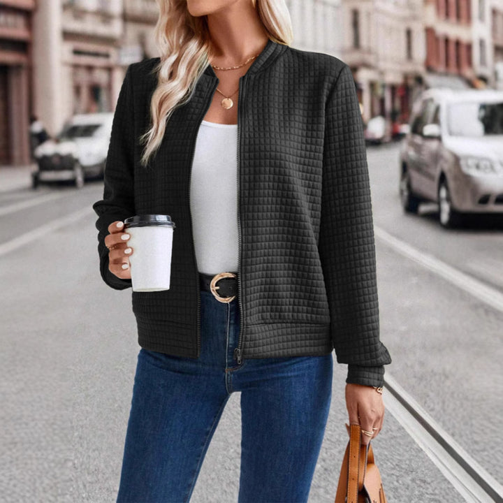 Ladies lightweight quilted jacket with high collar and full zipper Lune London