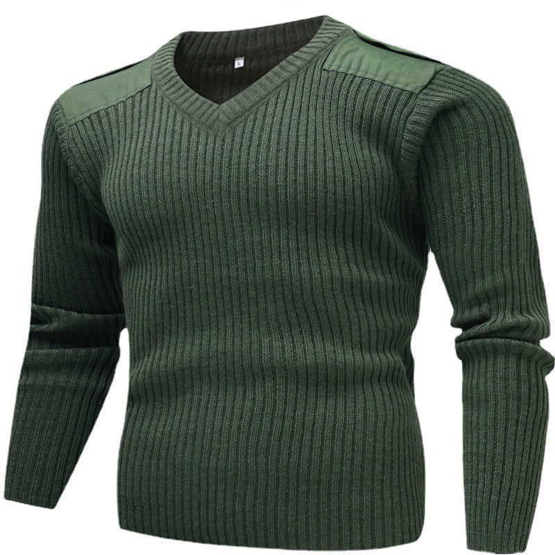 Knit sweater for men with V-neck and decorative details on the shoulders Lune London