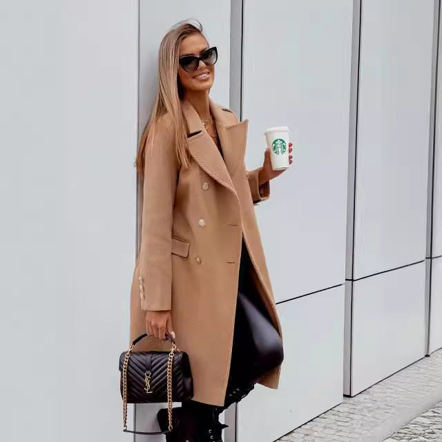 Ladies double-breasted coat trendy in structured fabric Lune London