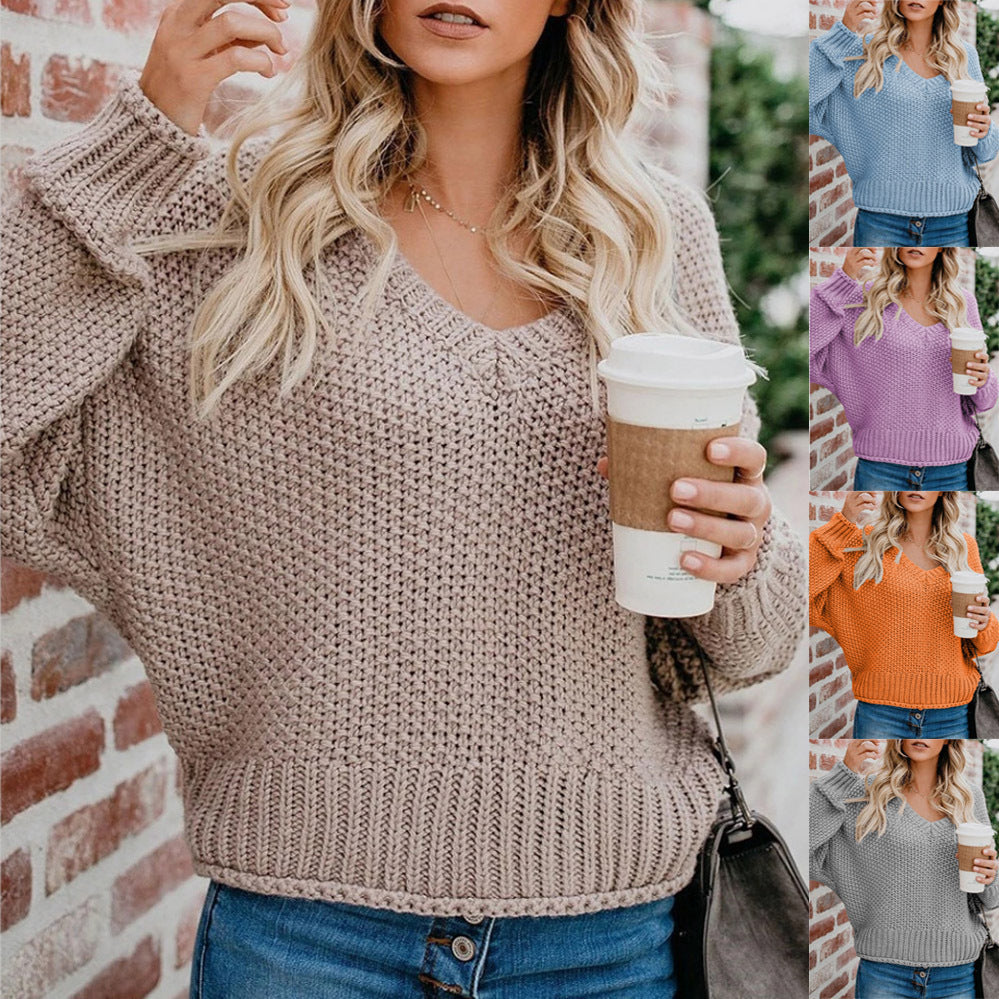 Chunky knit sweater for women with V-neck and relaxed fit Lune London