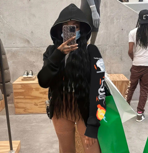Design hoodie for women with graphic print and pockets Lune London
