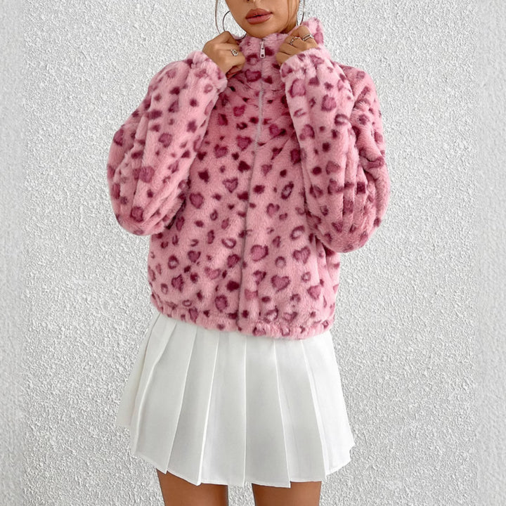 Ladies' fleece jacket with a trendy leopard print Lune London