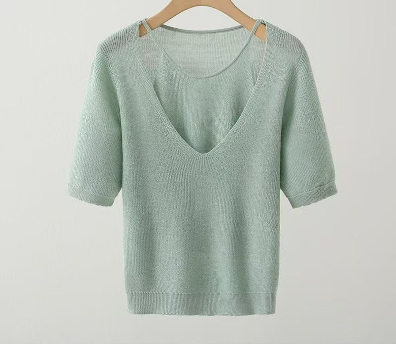 Casual V-neck knitted sweater for women with short sleeves Lune London