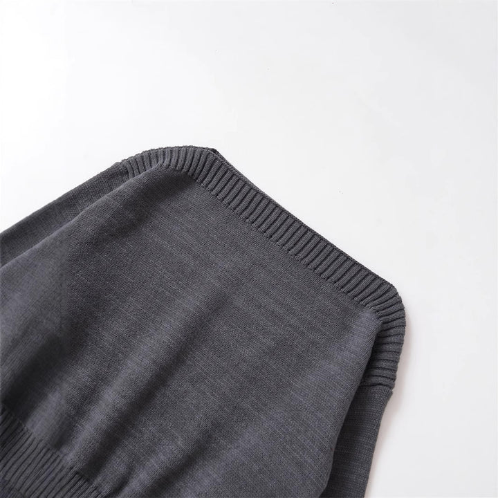Oversized casual sweater for women with modern structure design Lune London