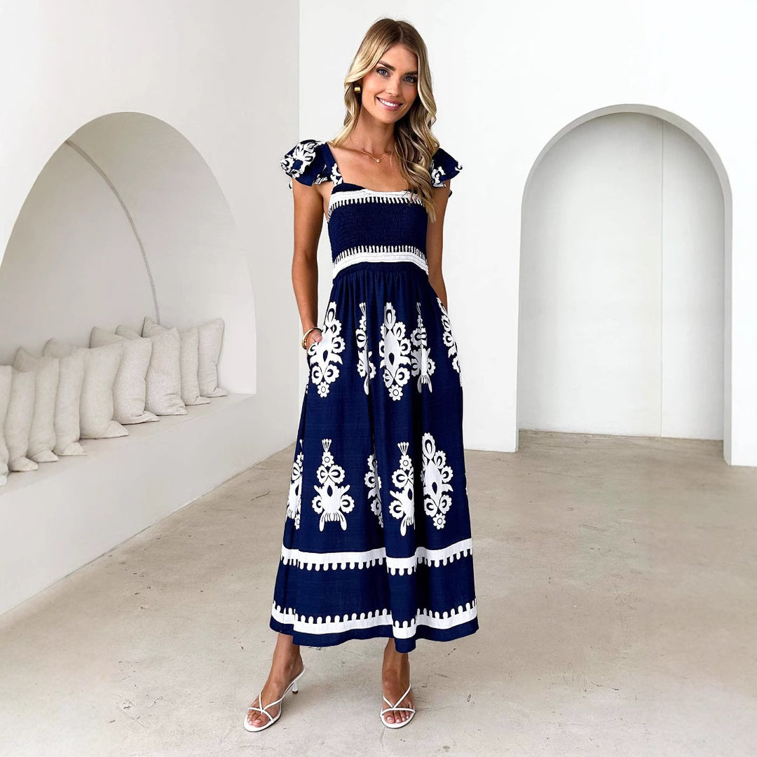 Maxi dress for women with plunge neck design and floral patterns Chic & Stil