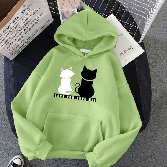 Women's hoodie with cute cat design and casual fit Chic & Stil
