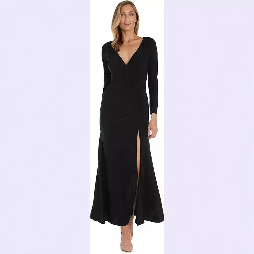 Elegant maxi dress for women with deep V-neckline and side slit Lune London