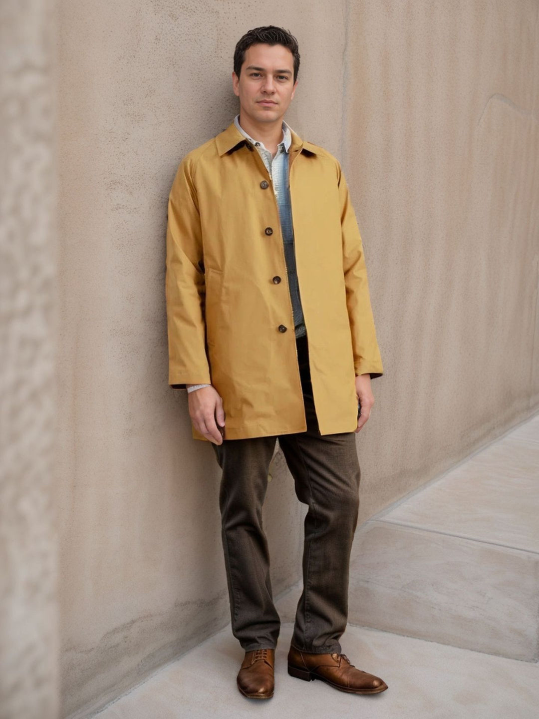 Casual raincoat for men with practical snap buttons and modern fit Lune London