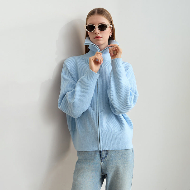 Cardigan court pour femmes avec capuche pratique et fermeture éclair moderne Chic & Stil