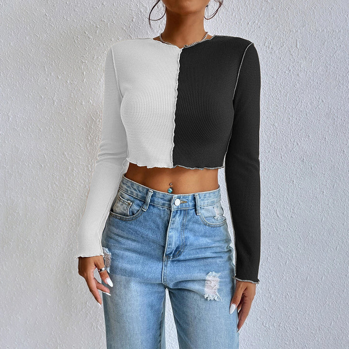 Cropped long sleeve shirt for women with two colors and a stylish rib design Chic & Stil