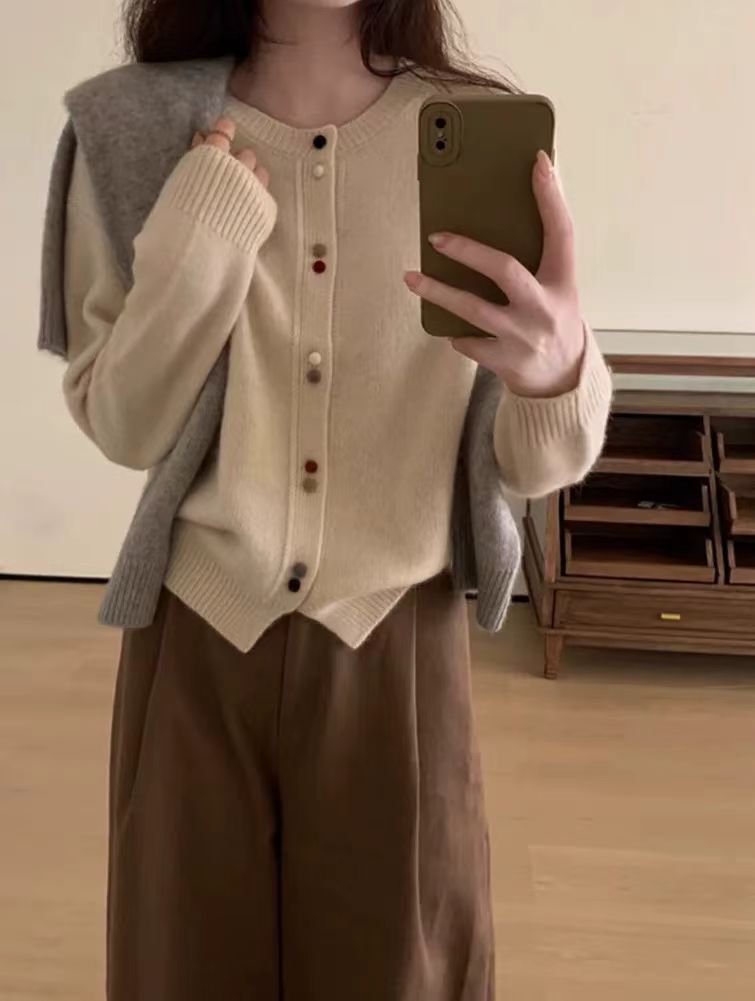 Knitted jacket for women with decorative button accents and soft material Lune London