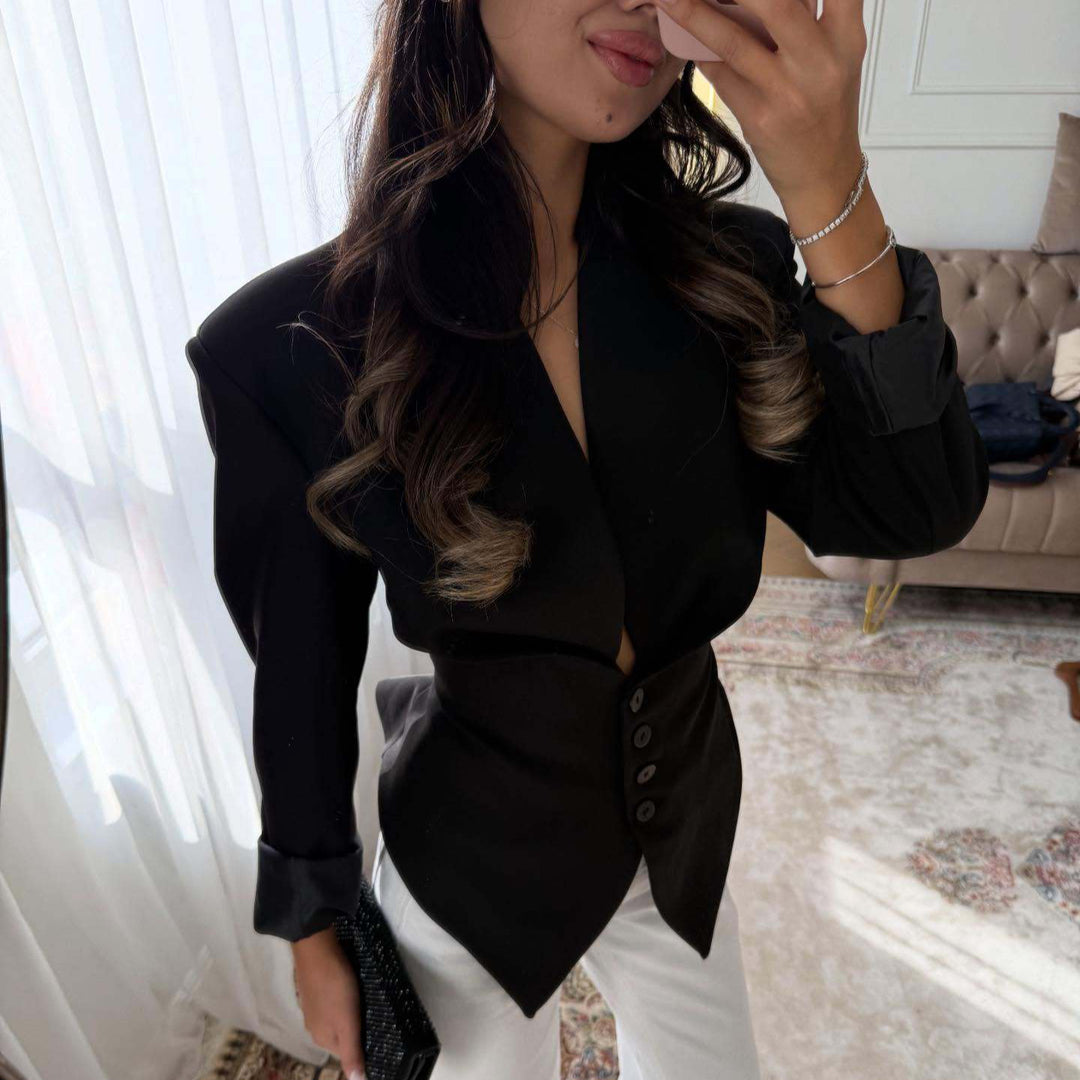 Femme élégant blazer cintré avec décolleté en V profond Chic & Stil