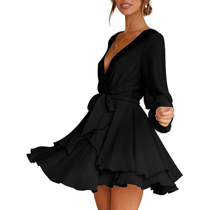 Robe portefeuille femme avec des manches longues et des volants espiègles Chic & Stil