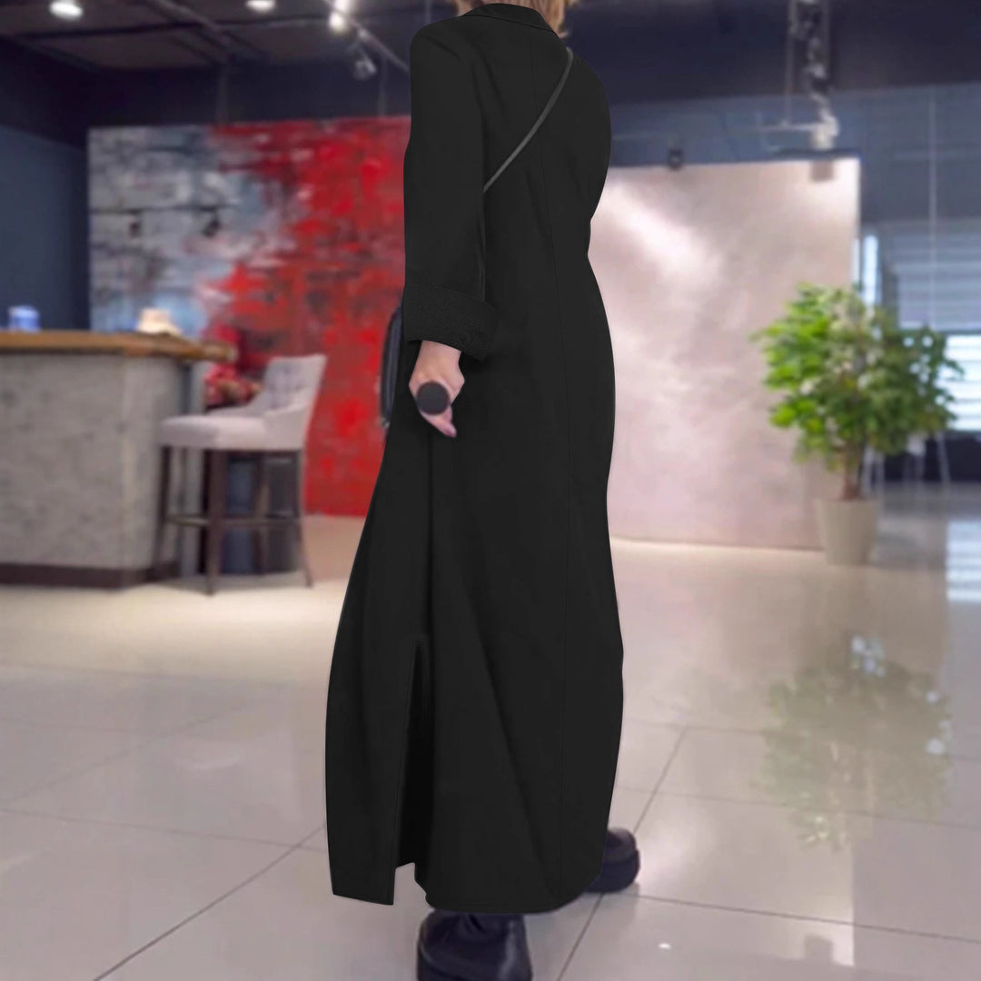 Maxi dress for women with a practical V-neckline and pockets Lune London