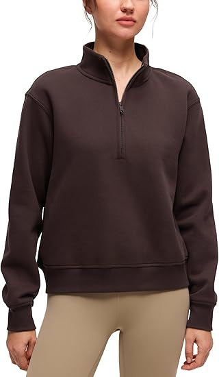 Pull en fleece sportif pour femmes avec col montant Chic & Stil