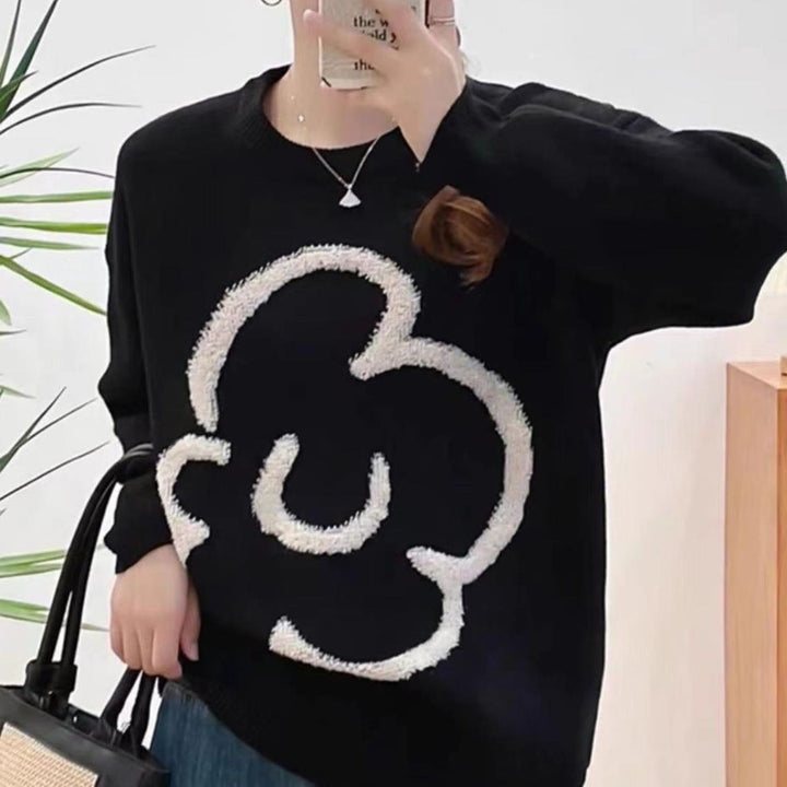 Oversized sweater for women with 3D floral design Lune London