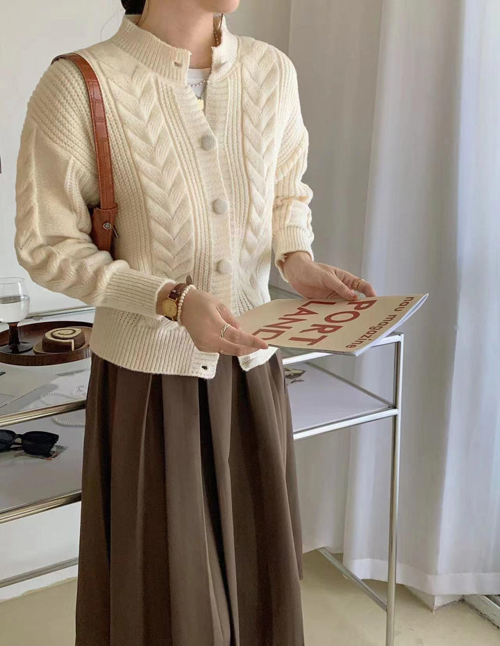 Comfortable knitted cardigan for women with braided pattern and large buttons Lune London