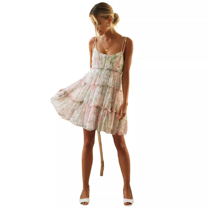 Robe d'été aérienne pour femmes avec de délicates volants et des bretelles spaghetti Chic & Stil